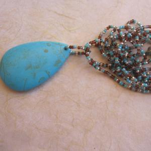 Turquoise Teardrop Pendant Beaded Necklace